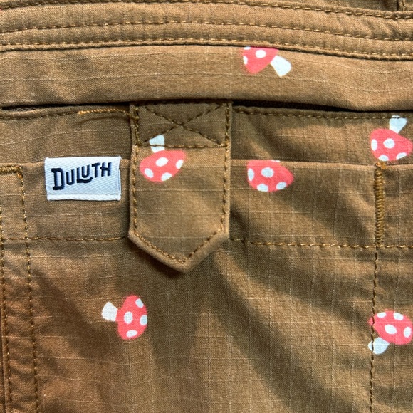 Duluth Trading Co Brown Mushroom Print Women's short Overalls - Picture 2 of 5